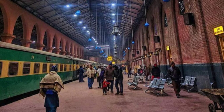 Pakistan Railways Likely to Announce Big Relief for Passengers